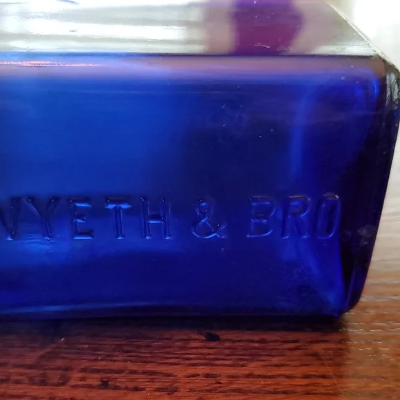 Vintage 1899, Blue Cobalt Glass - John Wyeth & Bro Bottle Pharmacy Bottle - Picture 4 of 10